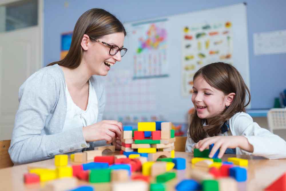 Expert Hindi Speech Therapist in Dubai || Dr. Vikash Chauhan